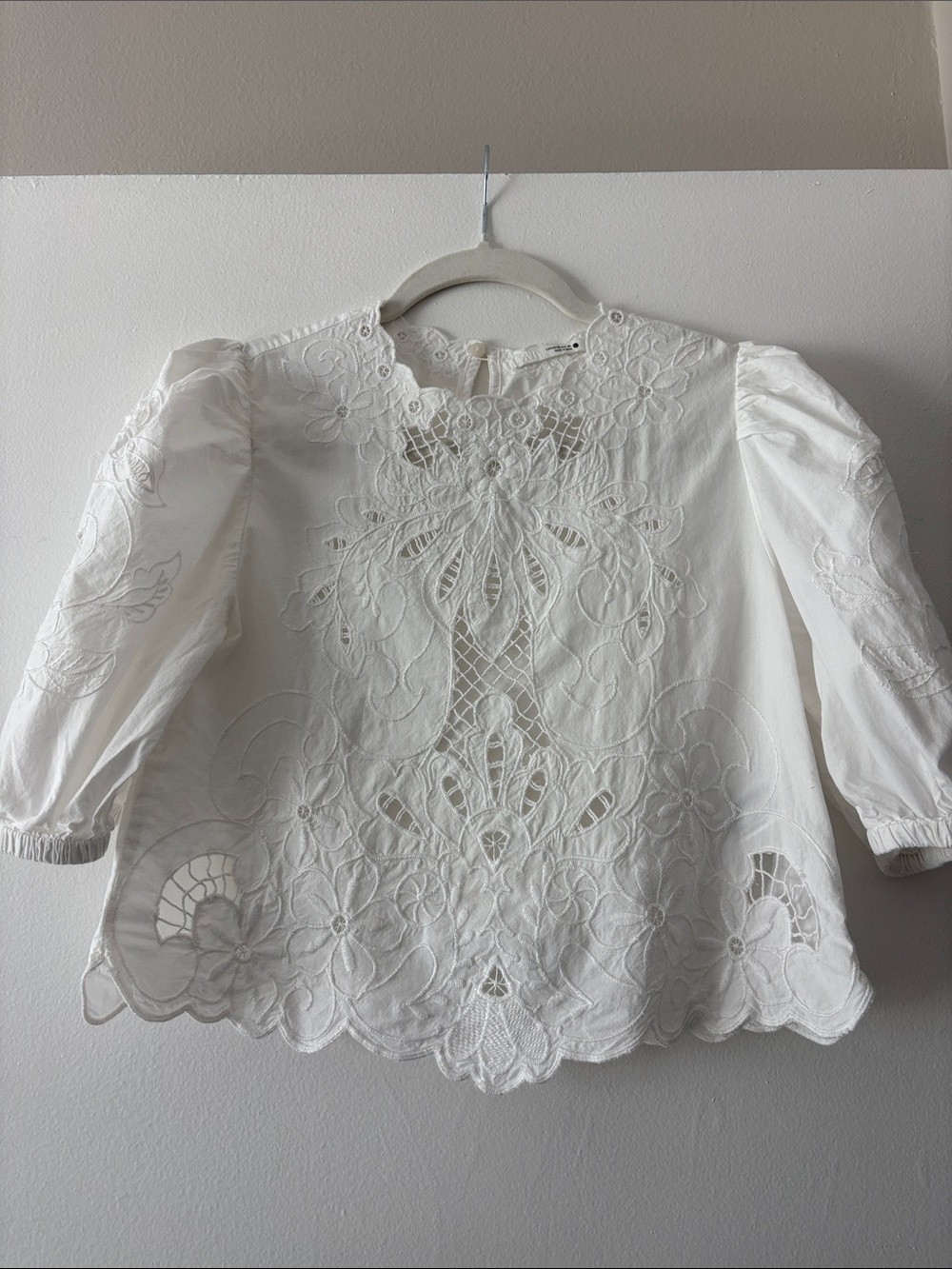 Zara White Embroidered Cotton Blouse with Puff Sleeves- XS
